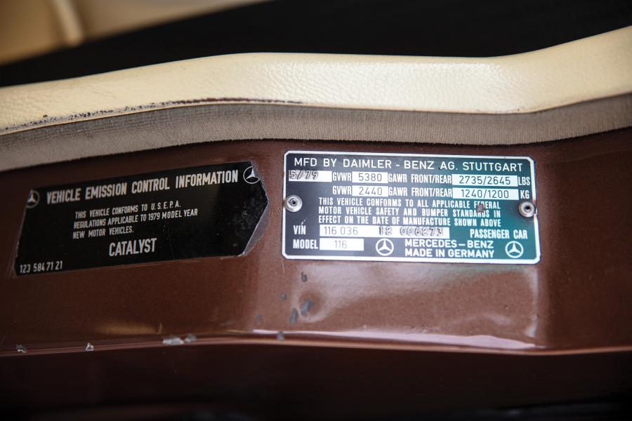 Детали интерьера Mercedes-Benz 450 SEL 6.9 (W116) 1979 года  (фото 27 из 36)